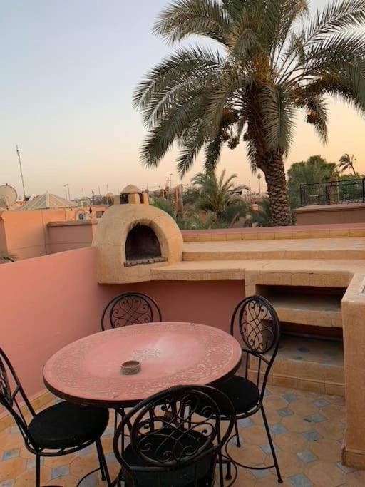 Ryad De Charme Authentique Piscine Calme مراكش المظهر الخارجي الصورة